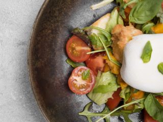 https://meyrin-lesvergers.ch/wp-content/uploads/2025/10/delicieuse-salade-saine-extreme-bouchent-320x240.jpg